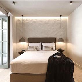 5 bedroom villa with indoor and outdoor pool in Chania town, sleeps 10